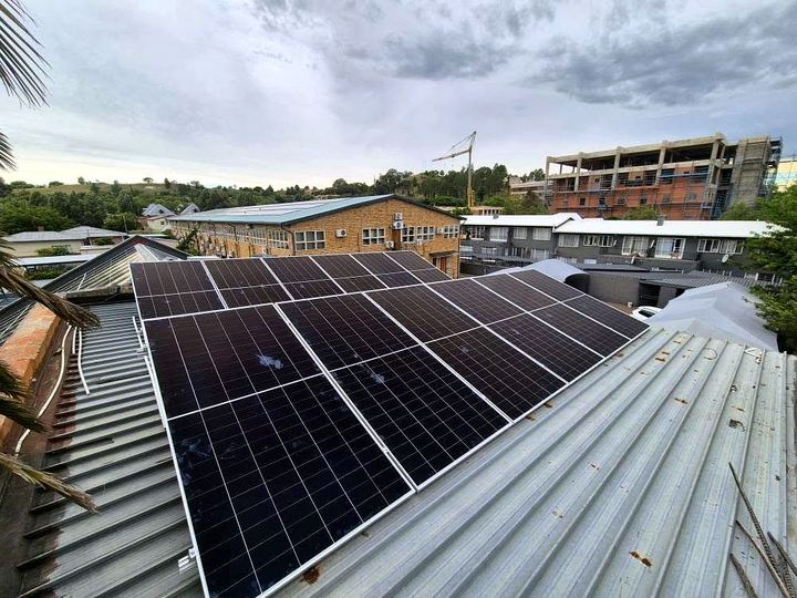 Commercial rooftop array, Nagskof Elektries & Solar
